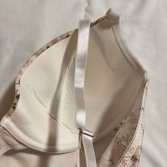 Danskin Intimates T-Shirt Bra UNDERWIRE Lightly Padded Size 40C Floral Cream - Picture 4 of 6